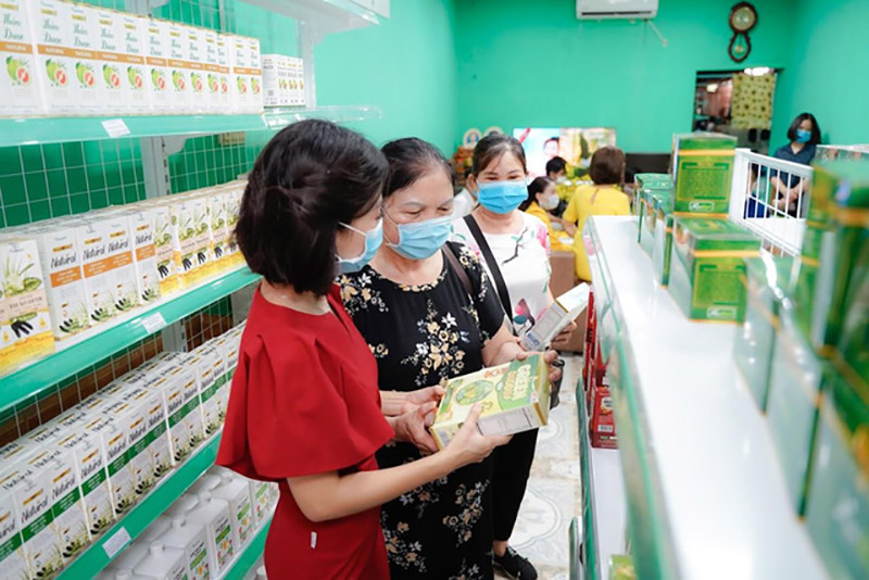Có nhiều khách hàng quan tâm đến sản phẩm Green Daddy